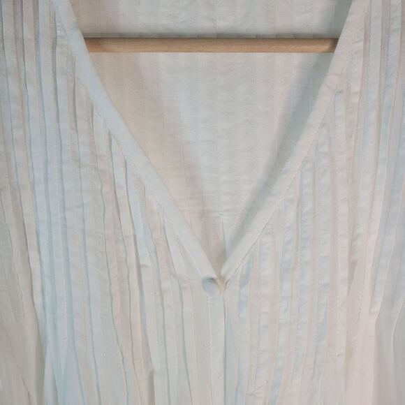 Elegant White Lace Trim Coverup - Picture 4 of 12